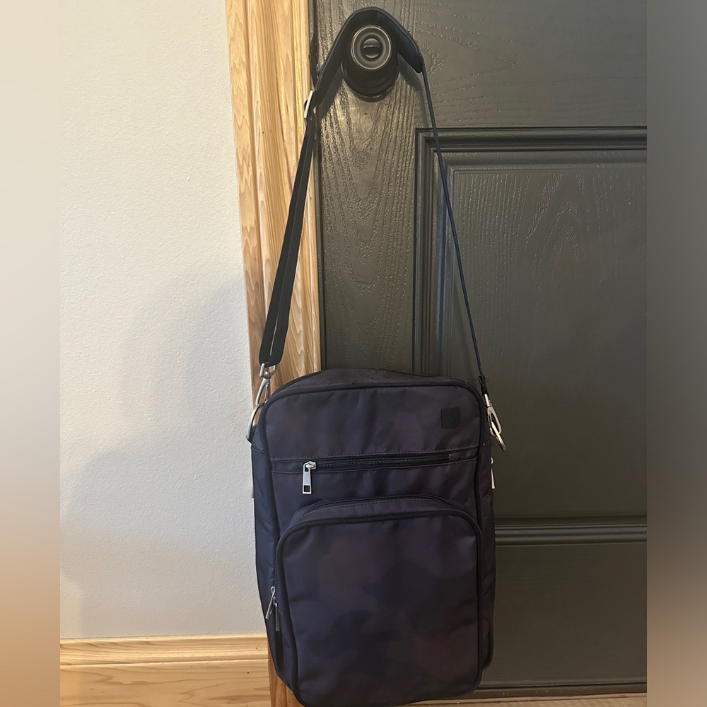 Ju-Ju-Be bag purple camo